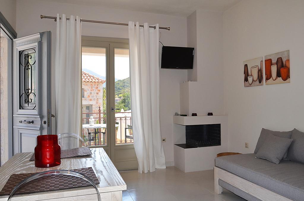 Apartamento Filyra Xenonas Leonídion Exterior foto